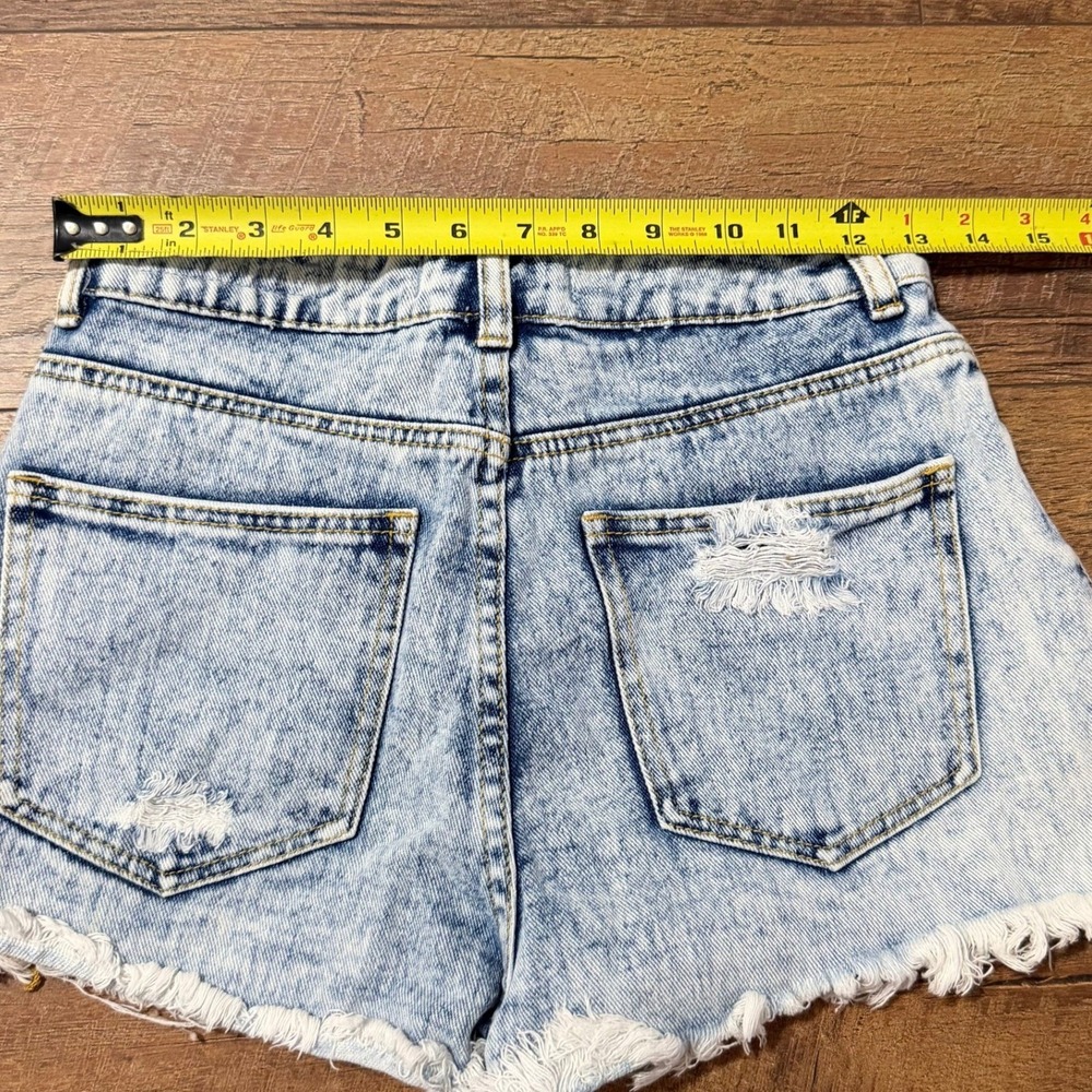 Bullhead Denim Co Light Acid Wash Distressed Mom Shorts‎ Size 5 High Waisted - Picture 7 of 8